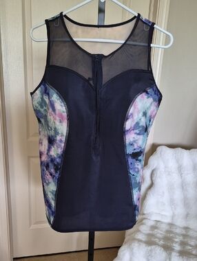 Sleeveless Mesh Panel Black & Multi Watercolor Print Active Top Size 10/12